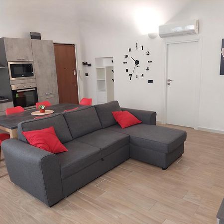 Novi Outlet Apartment โนวีลิกูเร ภายนอก รูปภาพ
