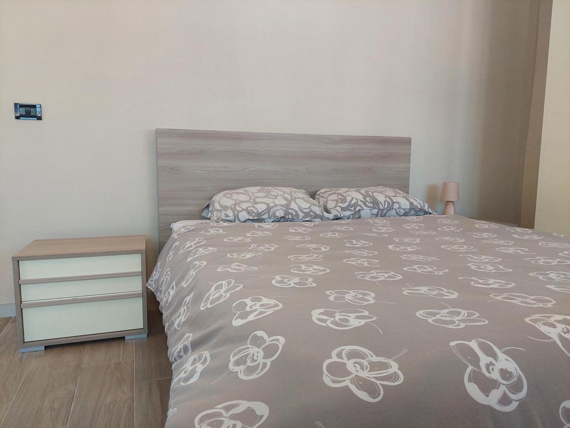 Novi Outlet Apartment โนวีลิกูเร ภายนอก รูปภาพ